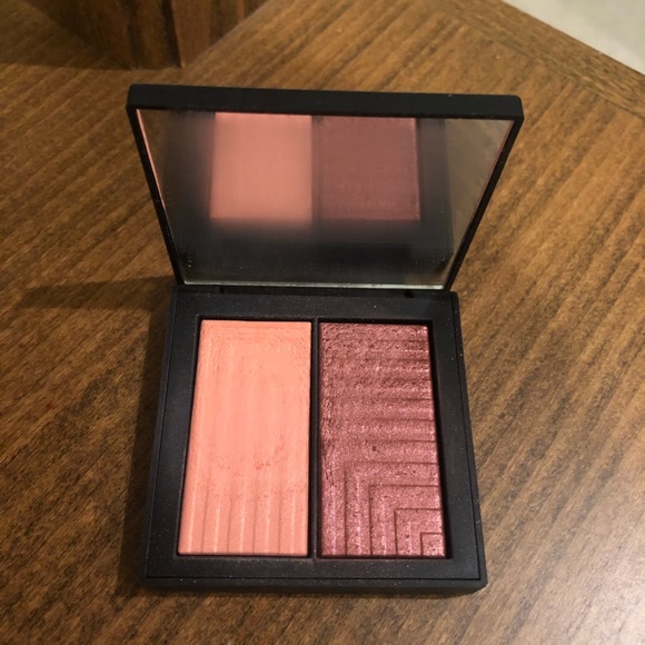 NARS Dual Intensity Blush - Picture 2 of 4